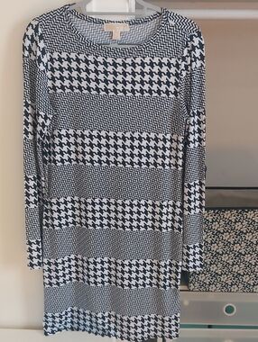 Michael Kors Black & White Houndstooth Long Sleeve Dress